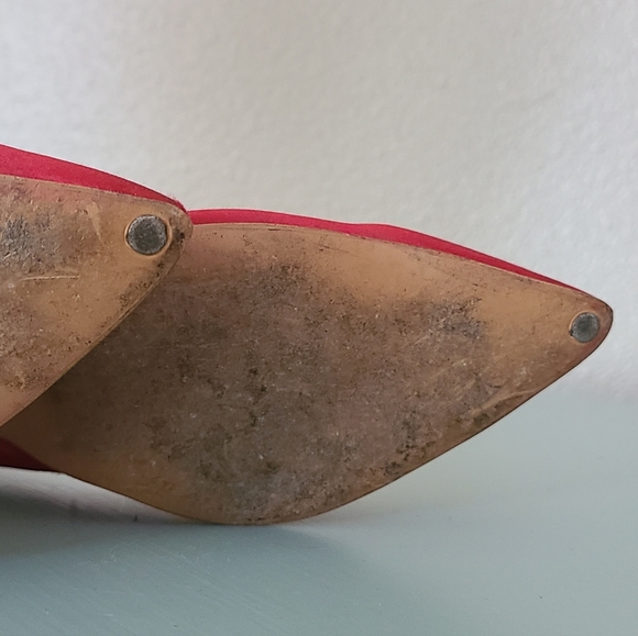 Vintage 1950s Red Satin Pumps size 6 - Picture 8 of 10